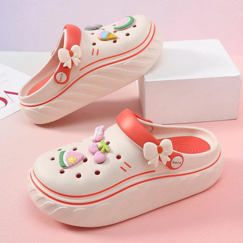 Chinelo Nuvem Charm