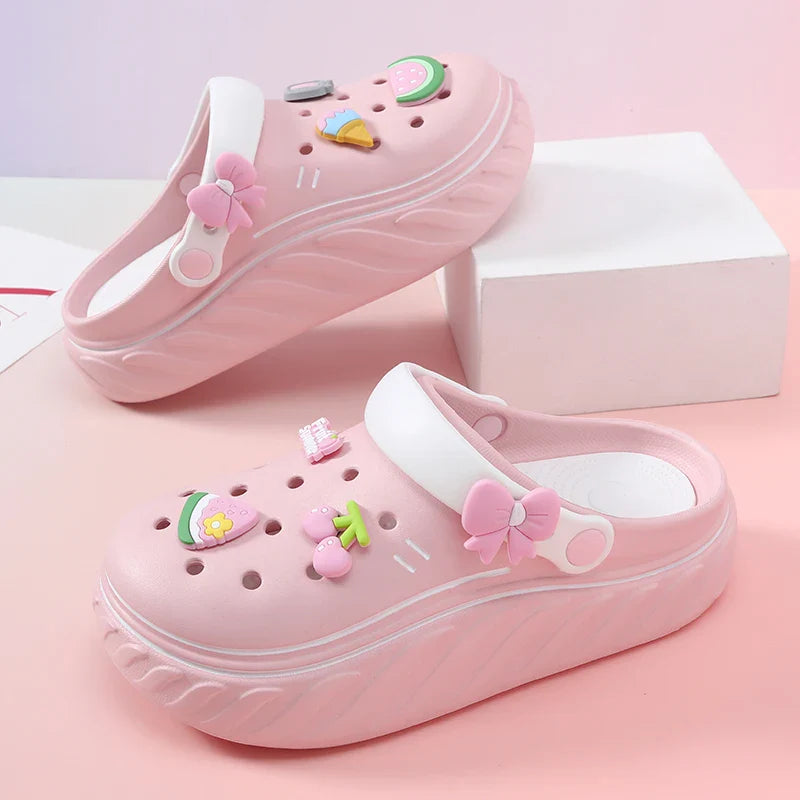 Chinelo Nuvem Charm